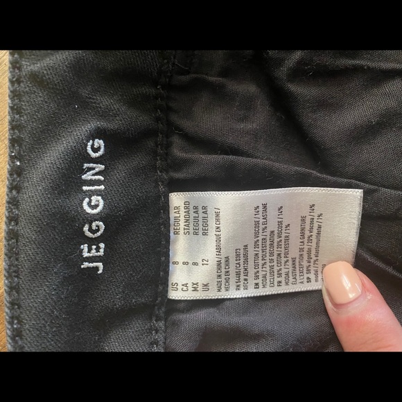 A&E Jeans - Picture 4 of 4